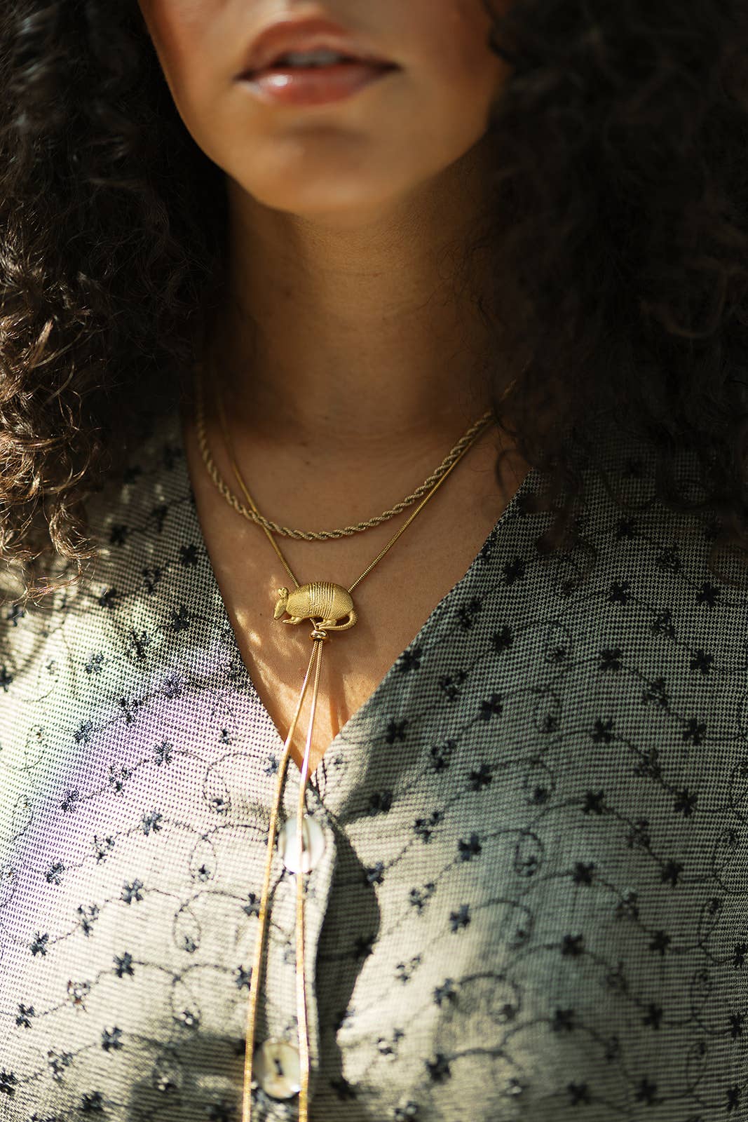 Armadillo Gold Vintage Style Bolo Tie